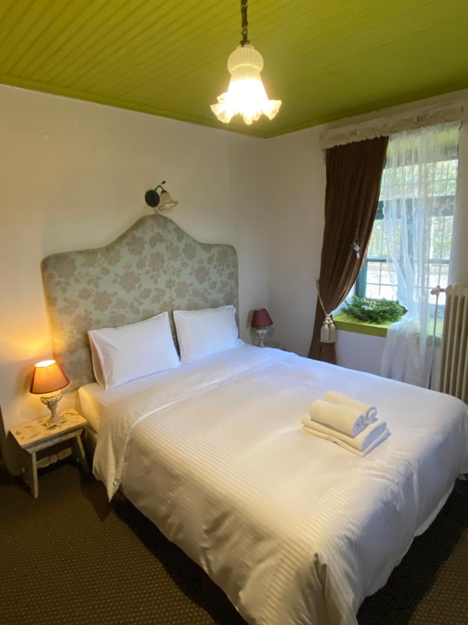 Shamrock Elati Retreats Hotell Exteriör bild